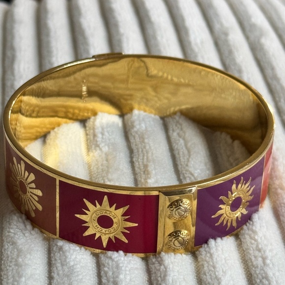 533. Coach Limited Tony Duquette Sunburst Gold Bangle. Measures 7.5”. - Picture 5 of 5